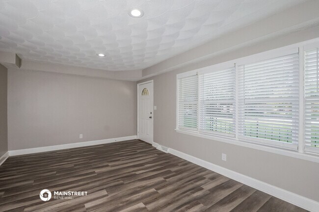 Building Photo - 1712 Star Rest Dr