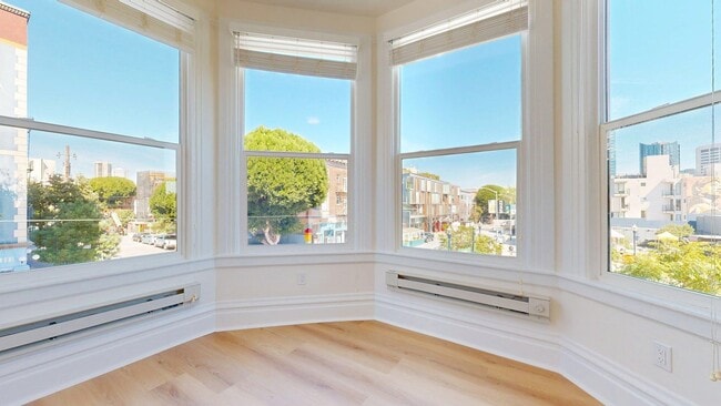 Building Photo - 445 Octavia St