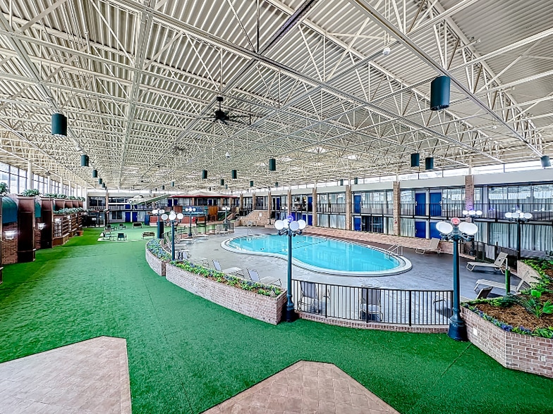 Primary Photo - 910 Suemac Rd