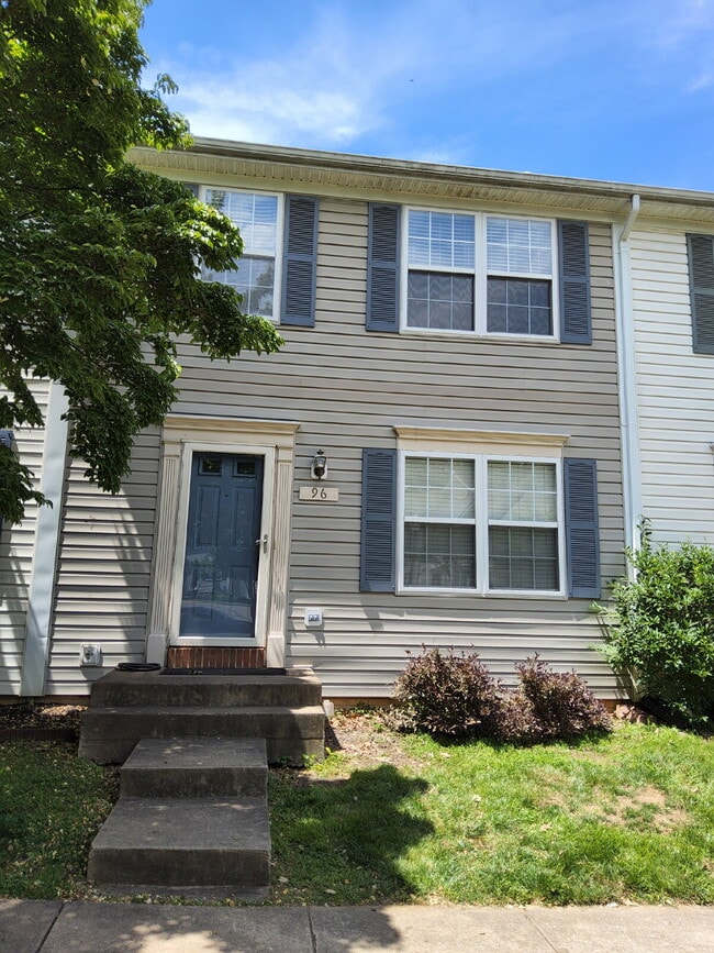 Building Photo - 96 Dorset Ln