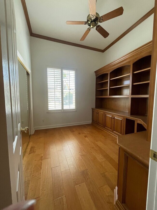 Building Photo - Spacious 5 Bed (4bed+Bonus room)/3 Bath 3000sq ft home in Laguna Niguel Guard Gated Community