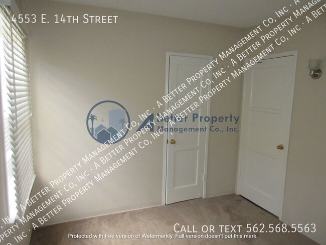 Building Photo - 4553 E 14th St