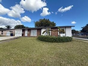 Building Photo - 15563 SW 107th Pl