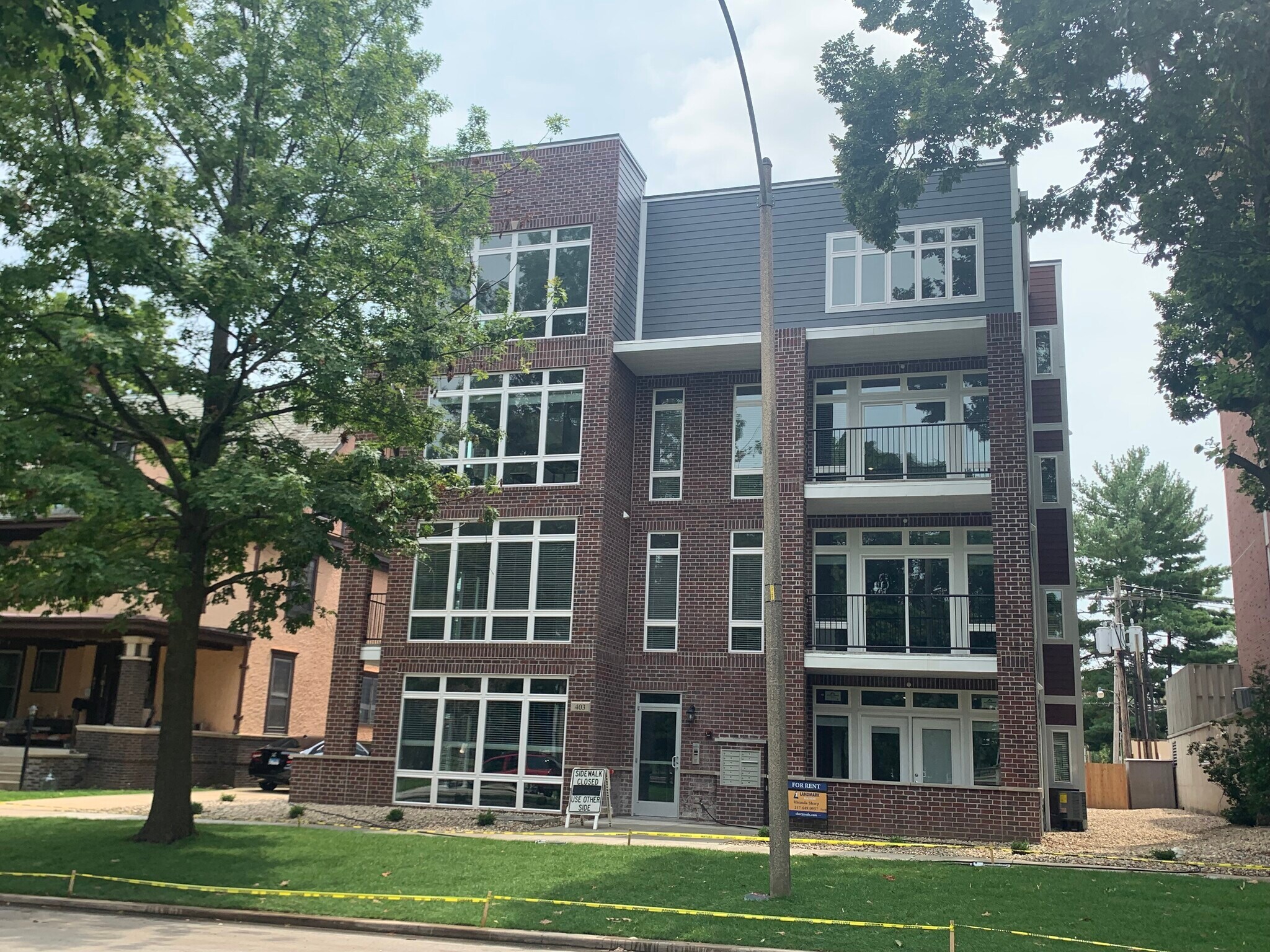 Building Photo - 403 W University Ave