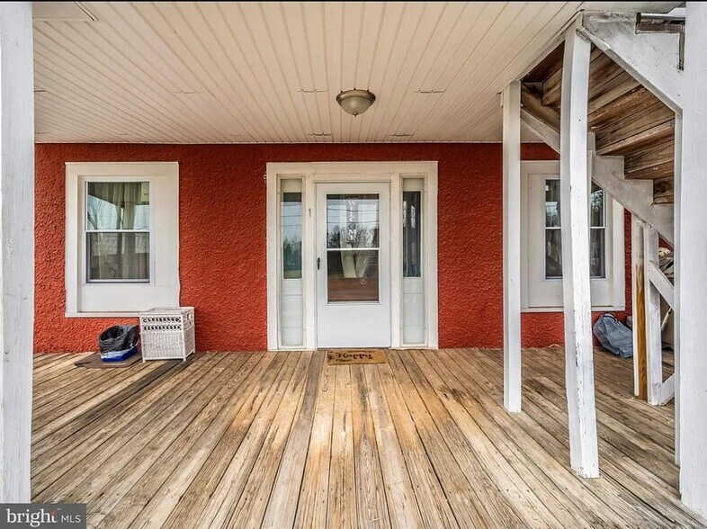 Building Photo - 6726 Jefferson Blvd