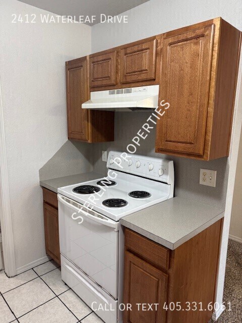 Building Photo - 2412 Waterleaf Dr