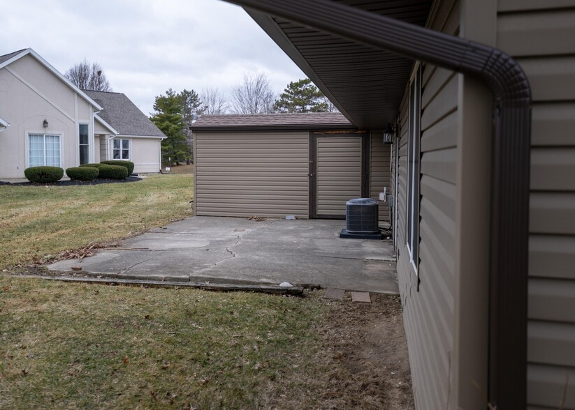 Building Photo - 106 Pierre Pl