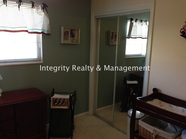 Building Photo - 13637 Pisces Ct