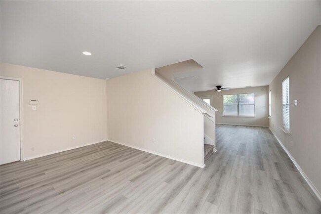Building Photo - 4119 Carmel Ridge Way