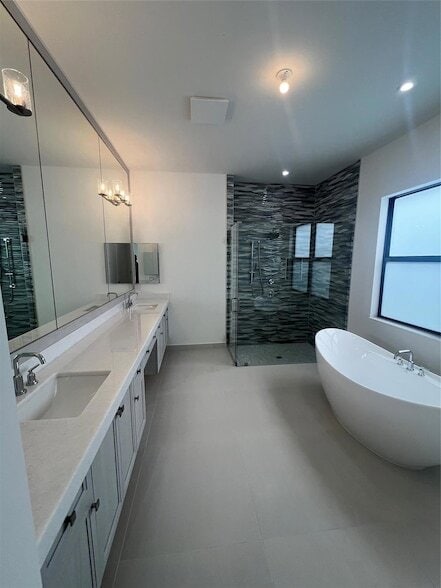 Building Photo - 12526 Solana Bay Cir