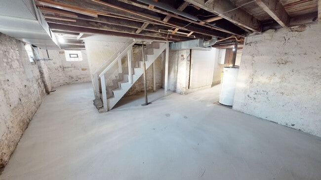 Building Photo - 233 S Hamilton Ave