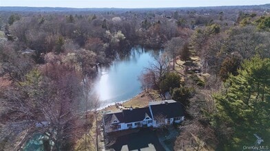 Building Photo - 375 Lenox Rd