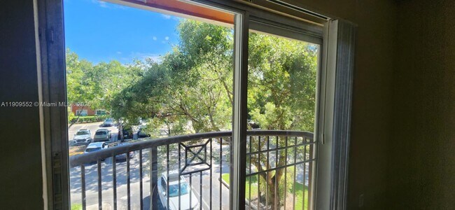 Building Photo - 4151 N Haverhill Rd