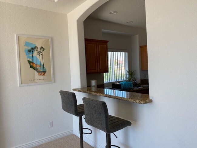 Building Photo - 3 BR + Bonus, Fully furnished, Includes Ut...