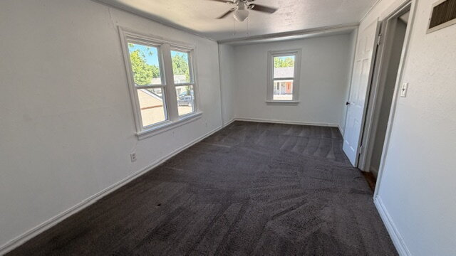Building Photo - Prime MWC Rental: Huge Yard & Near Tinker AFB!