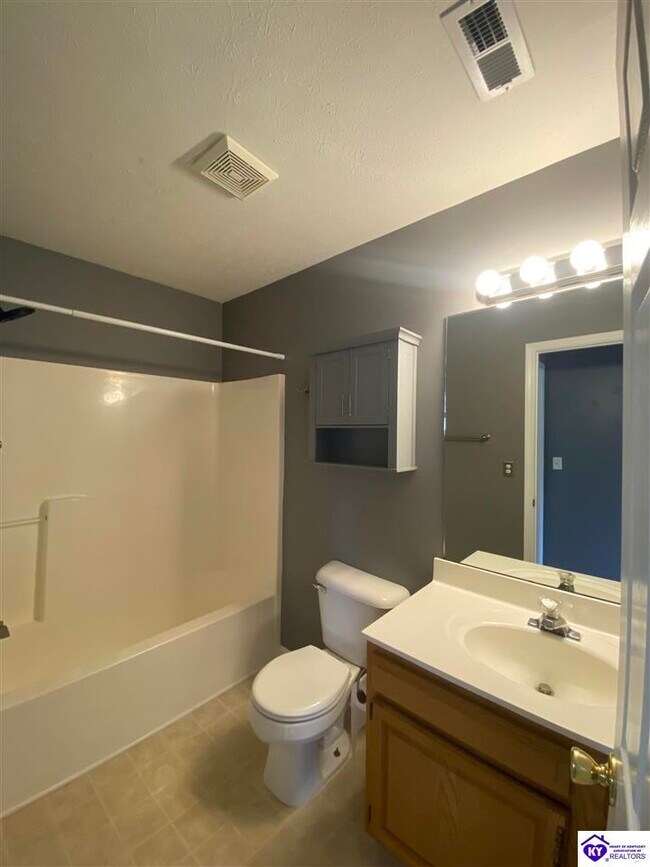 Building Photo - 21 Pintail Ct
