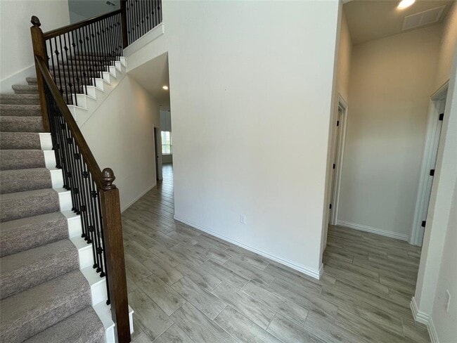 Building Photo - 12906 Stanford Dr