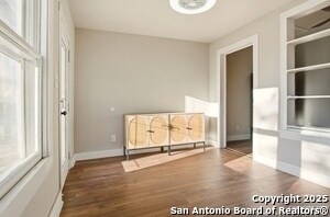 Building Photo - 207 Woodby Ct