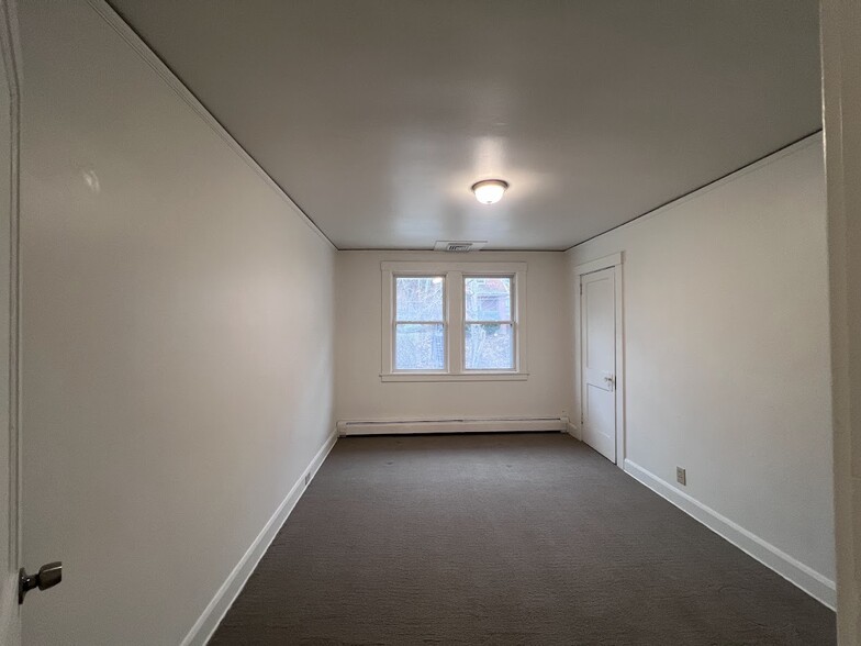 Building Photo - 188 Pennsylvania Ave