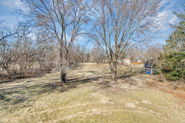 Building Photo - 367 Harvest Ln