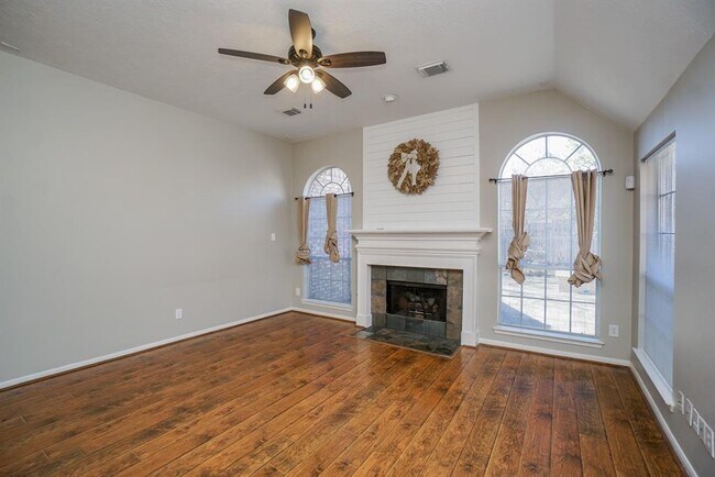 Building Photo - 17910 Western Pass Ln