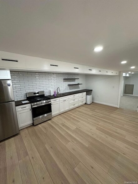 Building Photo - 964 E 42nd St