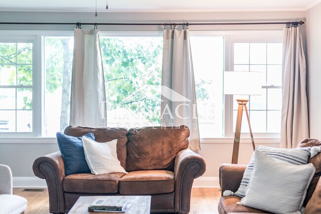 Living Room - 126 Tomahawk Industrial Park