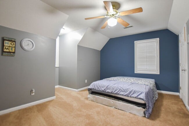 Building Photo - Pet Friendly Three Bedroom with Basement!