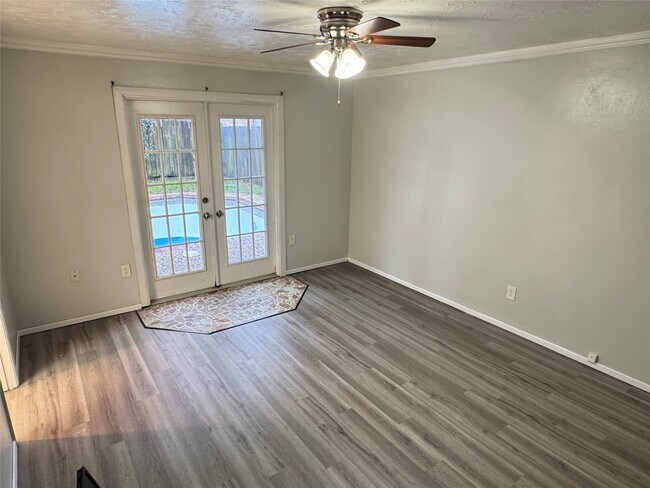 Building Photo - 23115 Ludgate Dr