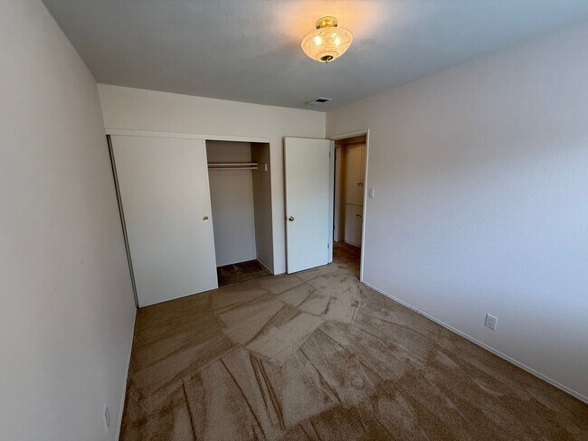 Building Photo - 545 Pearson Rd