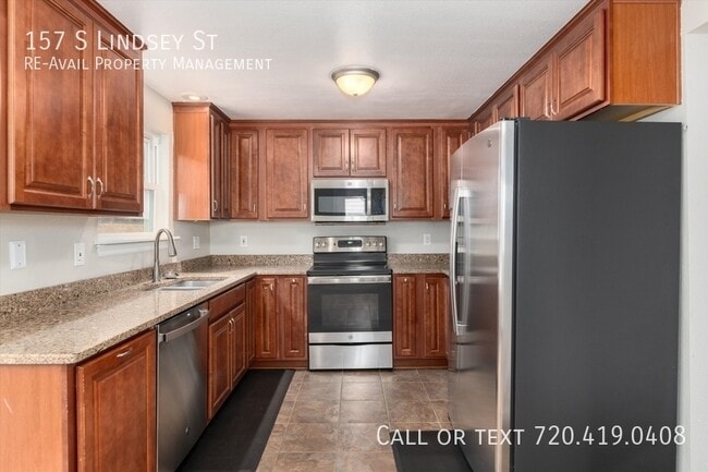 Building Photo - 157 S Lindsey St
