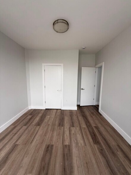 Building Photo - 158 Bergen Ave
