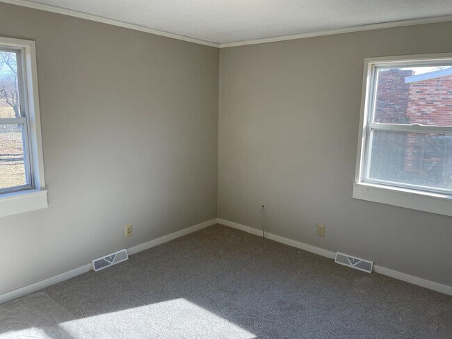 Building Photo - Rogersville Living at a great price .-COMING SOON