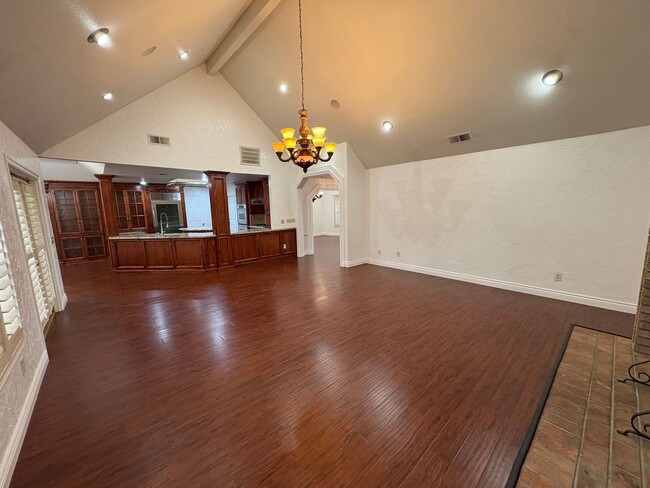 Building Photo - Entertainer delight rental home located in ''The Lakes'' subdivision Coming soon *Private Showing...