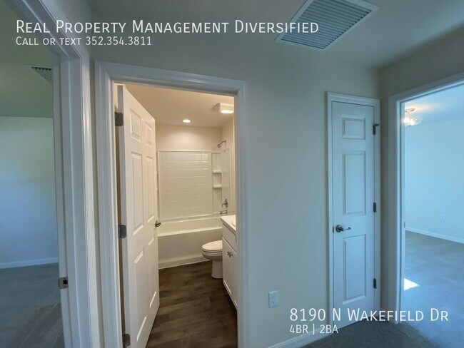 Building Photo - 8190 N Wakefield Dr