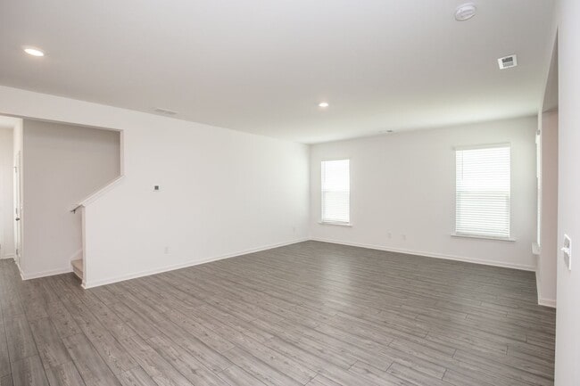 Building Photo - 101 Goshawk St