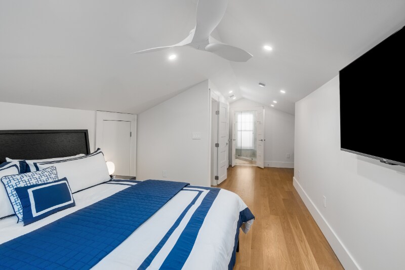 Building Photo - 413 8th St NE