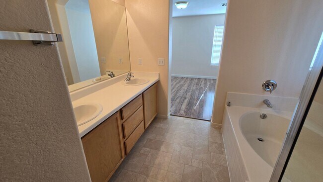 Building Photo - 2 story, 2 car garage, 4 bedroom, All appliances. move in ready home !