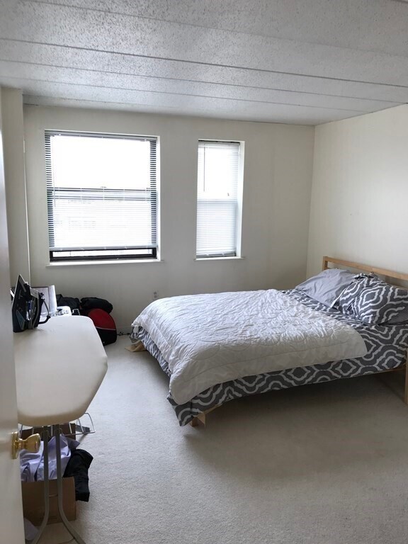 Building Photo - 1933 Commonwealth Ave