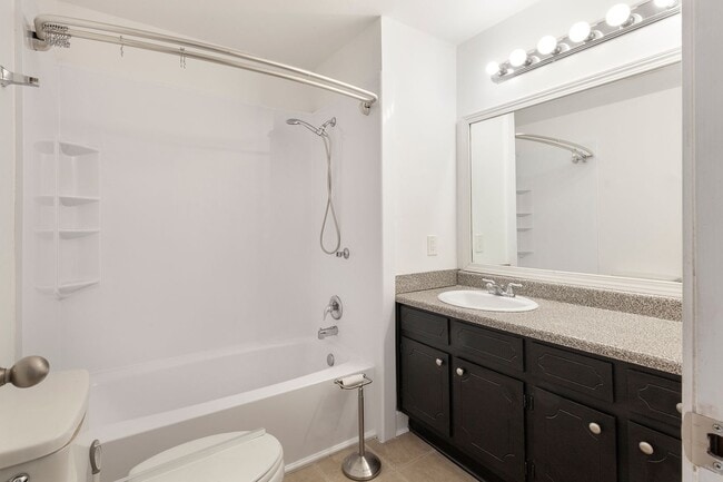 Building Photo - 3976 Wedgefield Cir