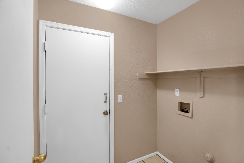 Building Photo - 6198 S Avenida Du Printemps