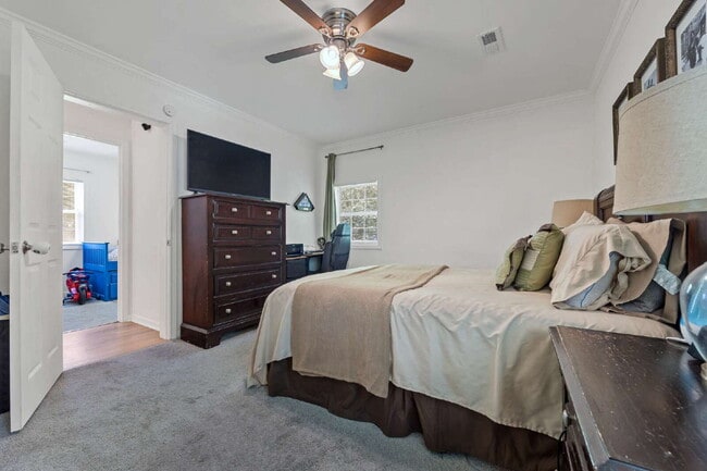 Building Photo - Now Showing for August 6th Move-In