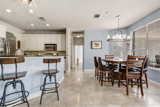 Building Photo - 1909 Springwater Dr