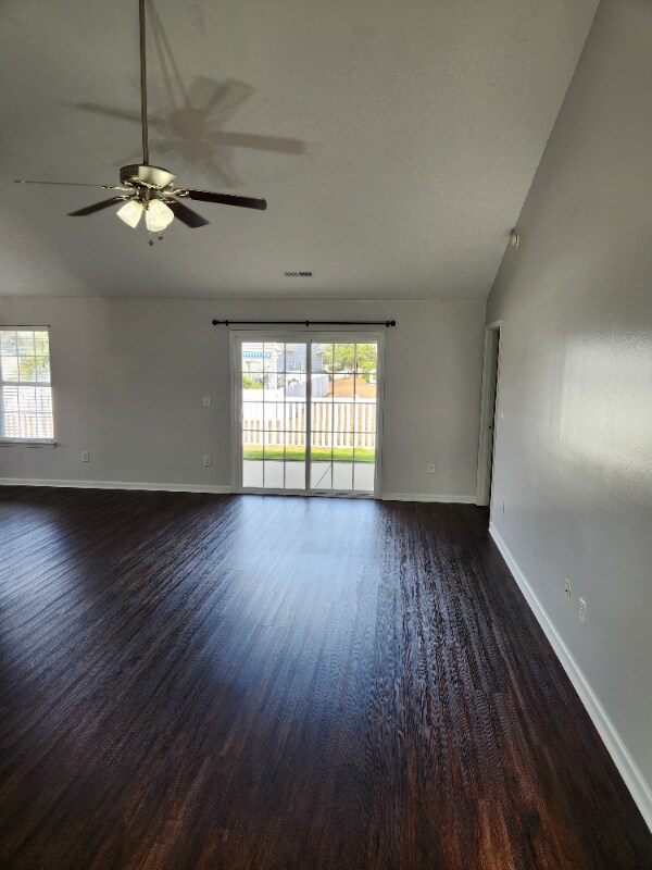 Building Photo - 538 Carolina Woods Dr