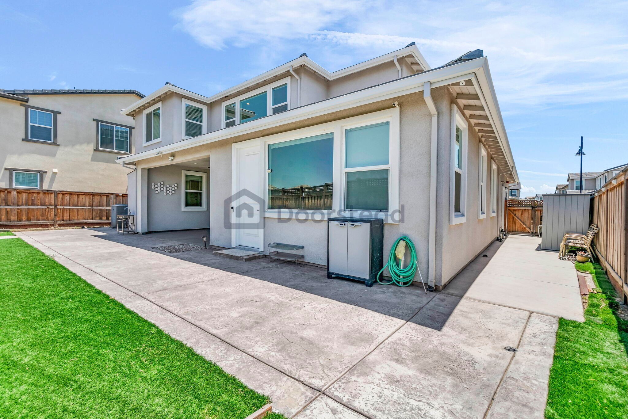 Building Photo - 16819 Karsen Ln