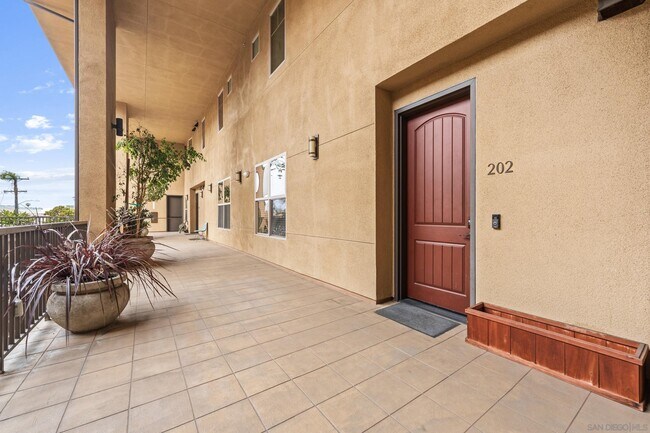 Building Photo - 3972 Albatross St