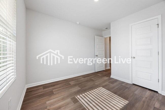 Building Photo - 1238 Willow Oaks Wy