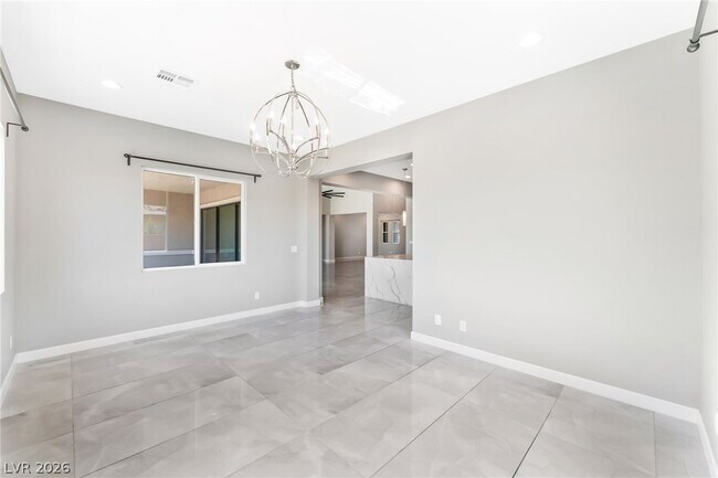Building Photo - 8477 Wolf Mountain Ct