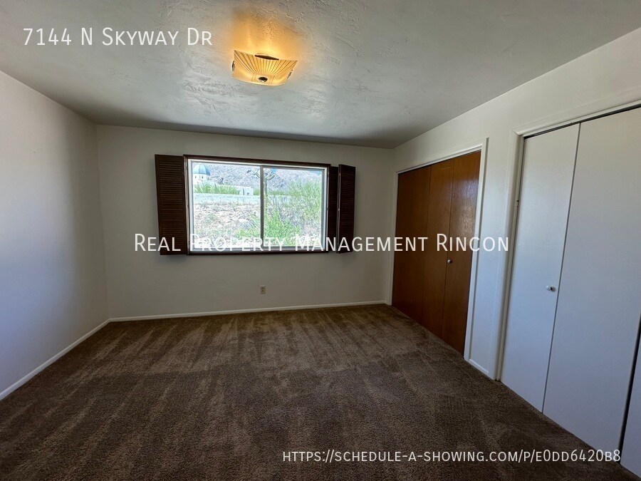 Building Photo - 7144 N Skyway Dr
