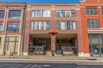 Building Photo - 1/2 OFf FIRST Full MONTH!! Amazing studio in the William Farrington Buildiing.  UTILITIES INCLUDE...